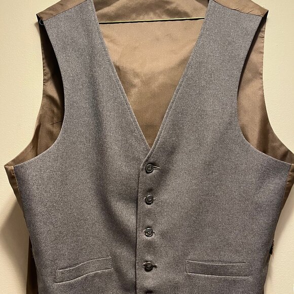 Men's Suit Jacket and Vest - Picture 2 of 6